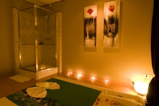 Massage room 'Bangkok' Mandarin Spa Uden (2)